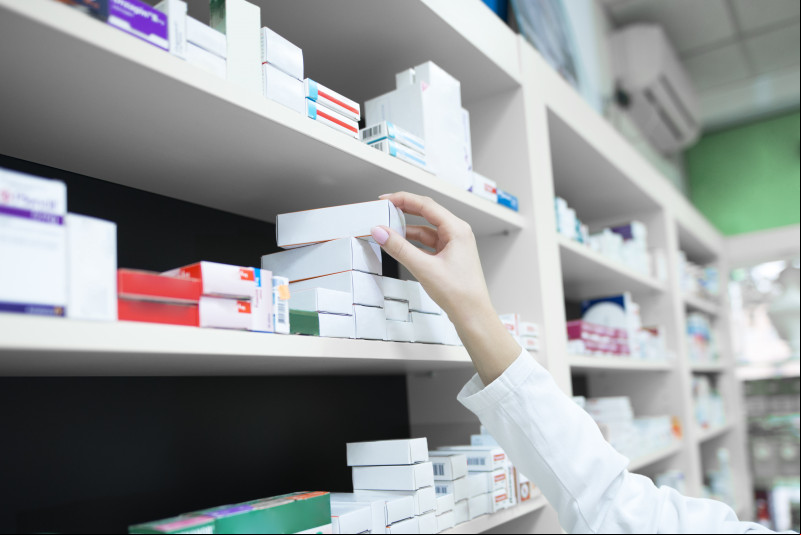 Justiça Federal derruba outra vez resolução que autorizava farmacêuticos a prescrever medicamentos