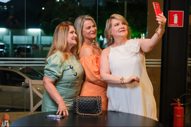 Contagem regressiva para o nosso evento 'Gente é pra Brilhar' com um almoço no Piancó Gastronomia no dia 6/3/2024