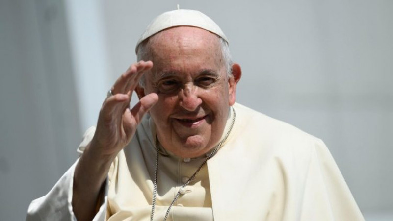 Papa Francisco acena possibilidade de bênção a casais do mesmo sexo
