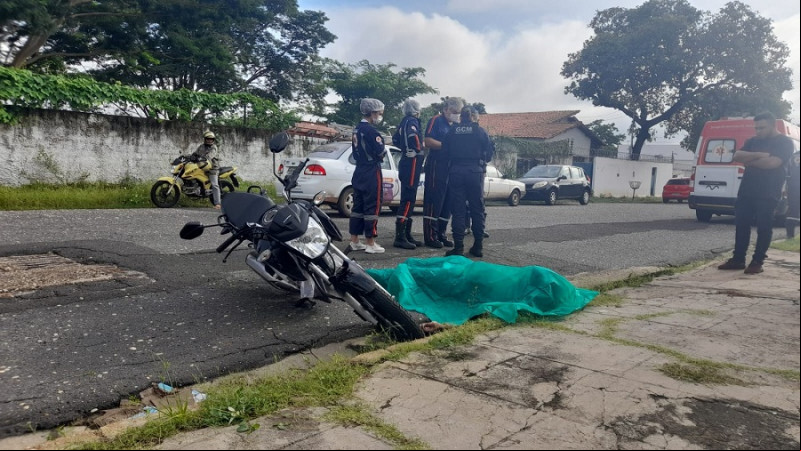 Assaltante é morto após tentar roubar mototaxista próximo ao 25 BC, no Centro