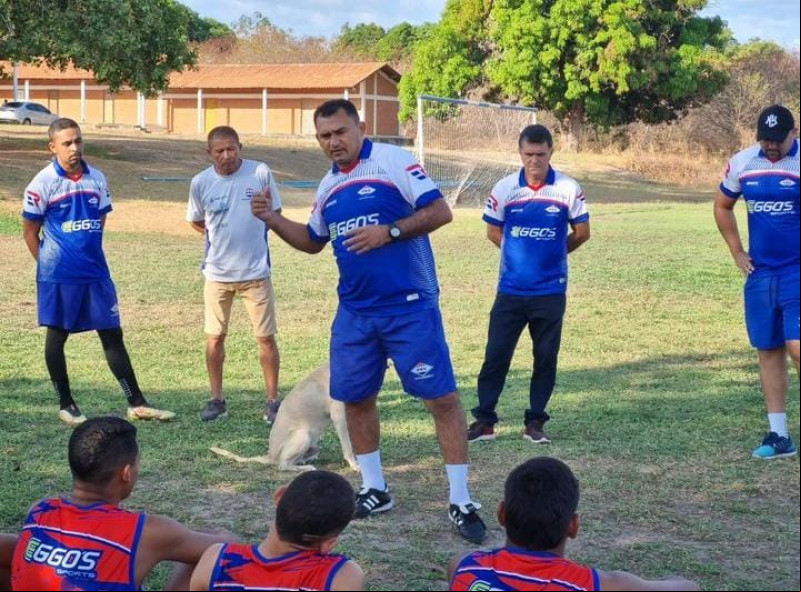 Técnico Paolo Rossi comandará Enxuga Rato na busca pelo o à elite estadual. - (Reprodução / Piauí E.C)
