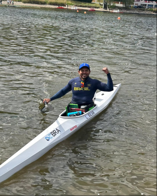 Piauiense Luís Carlos Cardoso conquista ouro na Copa do Mundo de Paracanoagem
