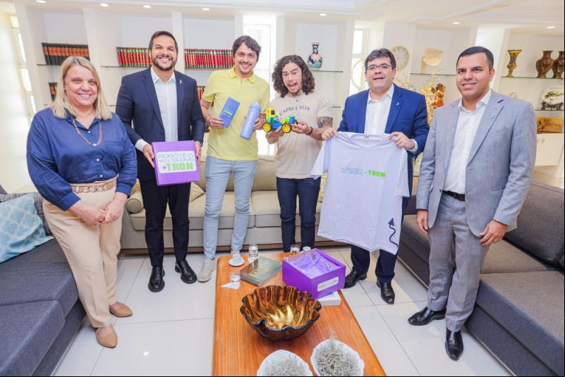 Governo do Piauí e Tron Robótica Educativa firmam parceria - (Governo do Piauí: Gabriel Paulino)