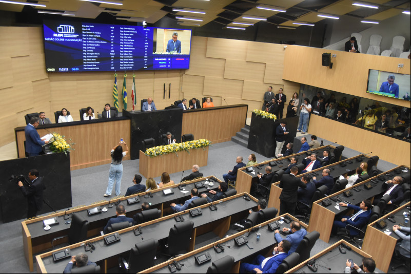 Projeto propõe redução de IPVA e isenção de licenciamento para oficiais de justiça e analistas judiciários