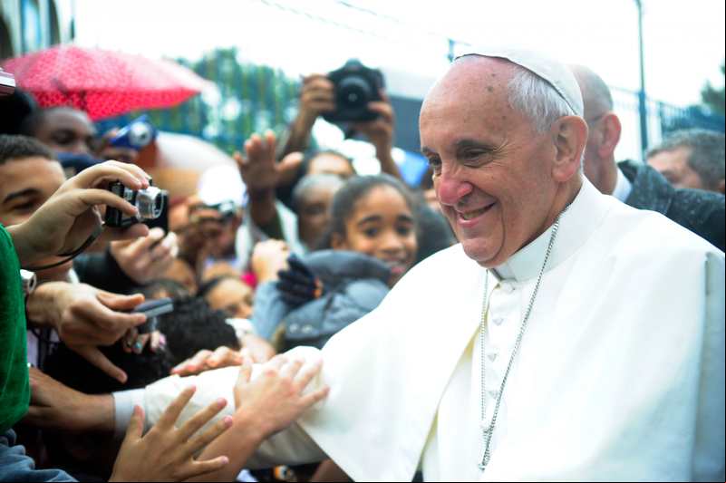 Vaticano diz que Papa Francisco teve "noite tranquila" no hospital