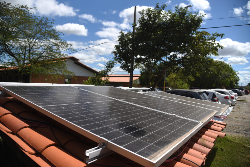 Projeto quer instalar energia solar para famílias de baixa renda para substituir Tarifa Social de Energia Elétrica