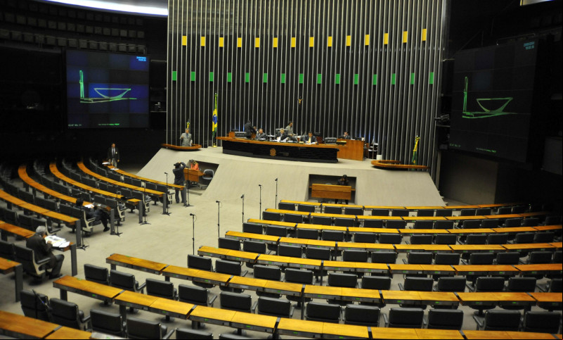 Câmara aprova projeto que evita redução de deputados federais e estaduais no Piauí