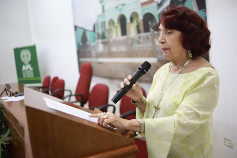 Fides Angélica, primeira presidente mulher da Academia de Letras do Piauí - (Divulgação/APL)