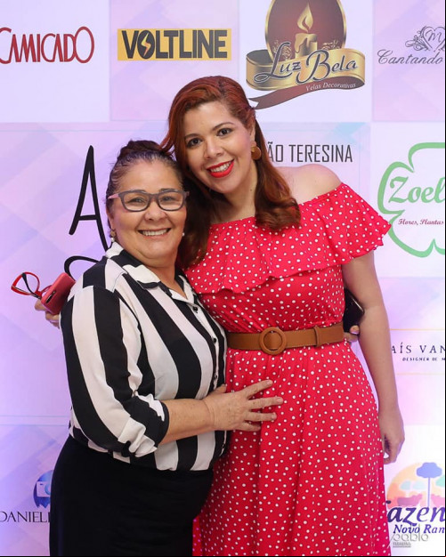 #Segundouuuu - Parabéns para a querida aniversariante de hoje (30); Zezita Ribeiro! Na foto com a filha Cynthia Ribeiro