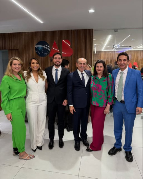 Um click dos queridos Marcela Castro * Vanessa Falcão Castro * Rafael Castro * Marcelo Castro * Savina Magalhães e Marcelo Castro Filho