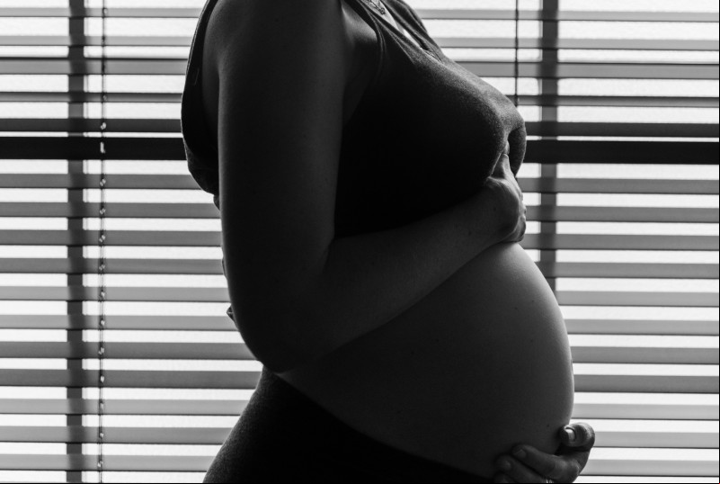 Luto parental: nova lei garante tratamento para famílias que perdem filhos na gestação ou ao nascer