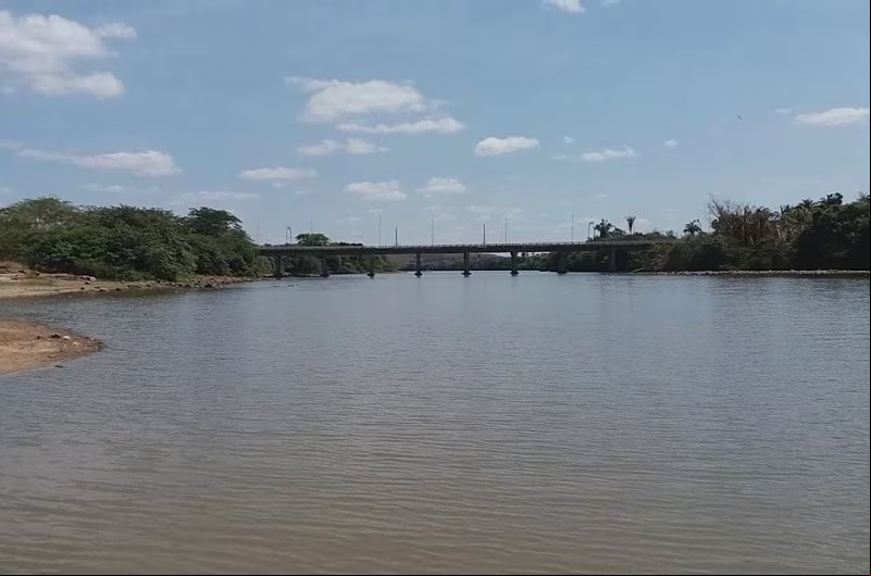 Rios Marathaoan e Longá atingem cota de inundação no Norte do Piauí