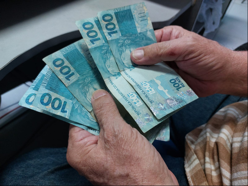 13º salário: saiba como é feito o cálculo e quando deve ser pago para o trabalhador