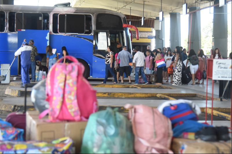 Para atender demanda, 40 horários extras de ônibus serão oferecidos - ( Assis Fernandes / O Dia)