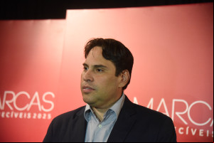 Empresários e autoridades prestigiaram o lançamento